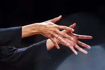 Final of the Maestra competition with Stephanie Childress . The Maestra, 1st edition of the International Conductors Competition.  Twelve candidates conduct the Paris Mozart Orchestra during the semifinals and finals of the competition which takes place from 14 to 18 September 2020 at the Philharmonie de Paris. Paris, September 18, 2020.
Final du concours de la Maestra avec Stephanie Childress. La Maestra, 1ere edition du Concours International de Cheffes d Orchestre. Douze candidates dirigent l orchestre du Paris Mozart Orchestra durant les demies-finales et finales du concours qui se tient du 14 au 18 Septembre 2020 a la Philharmonie de Paris. Paris, le 18 septembre 2020.